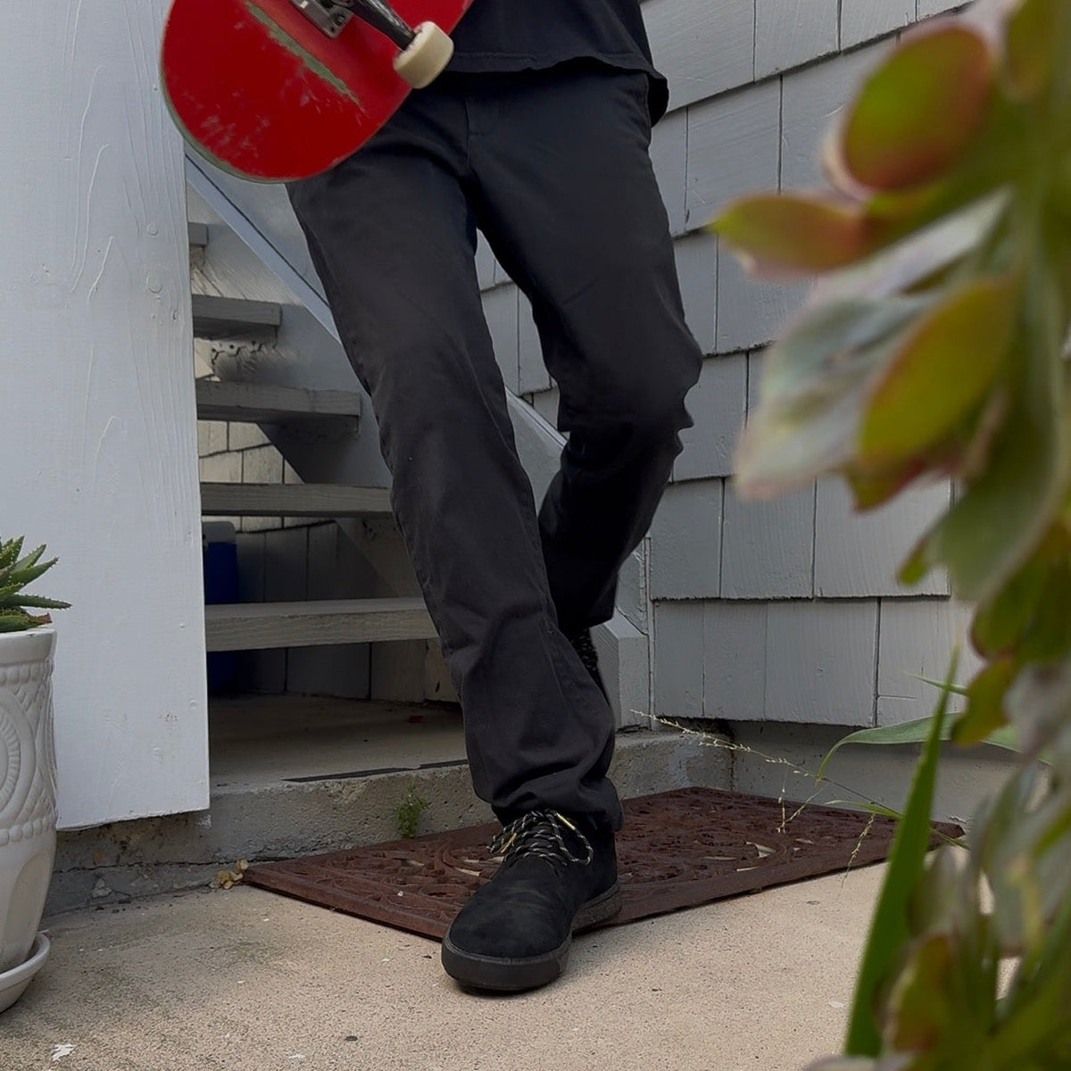 SUBTXT INDUSTRIES THE MACAW LOCAL - sustainable skate/golf shoe made with recycled Blumaka foam and premium leather.